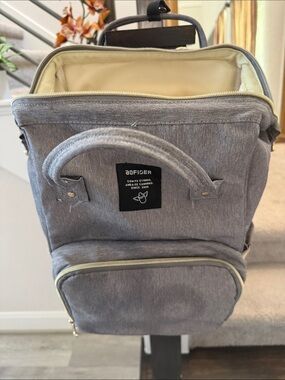 Gray Men's Backpack - Everyday Travel Pack